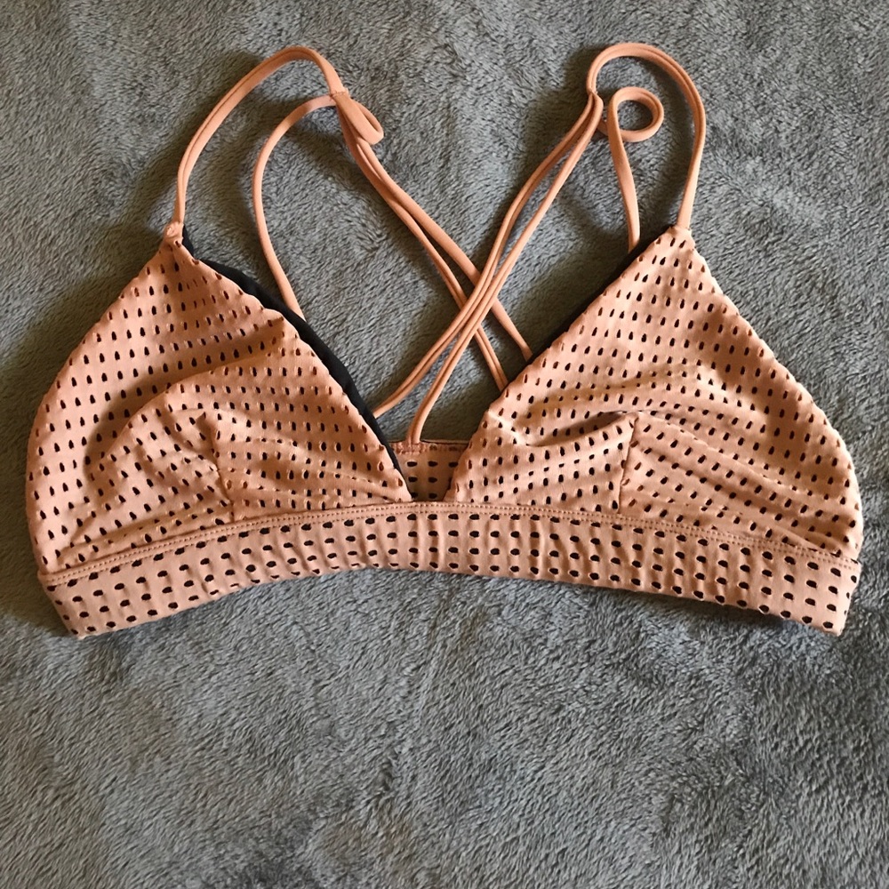 Acacia Awapuhi mesh top topless